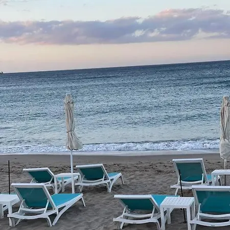 Ioli Seaside Apartman *